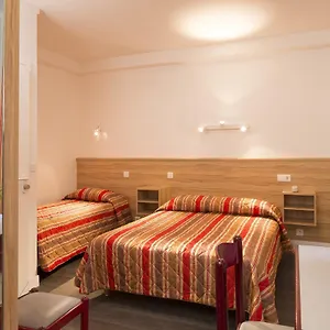 Hotel apartamentowy Family, Paryż